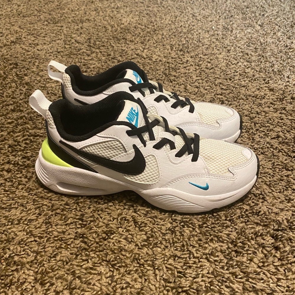 Black & White Nike running shoes